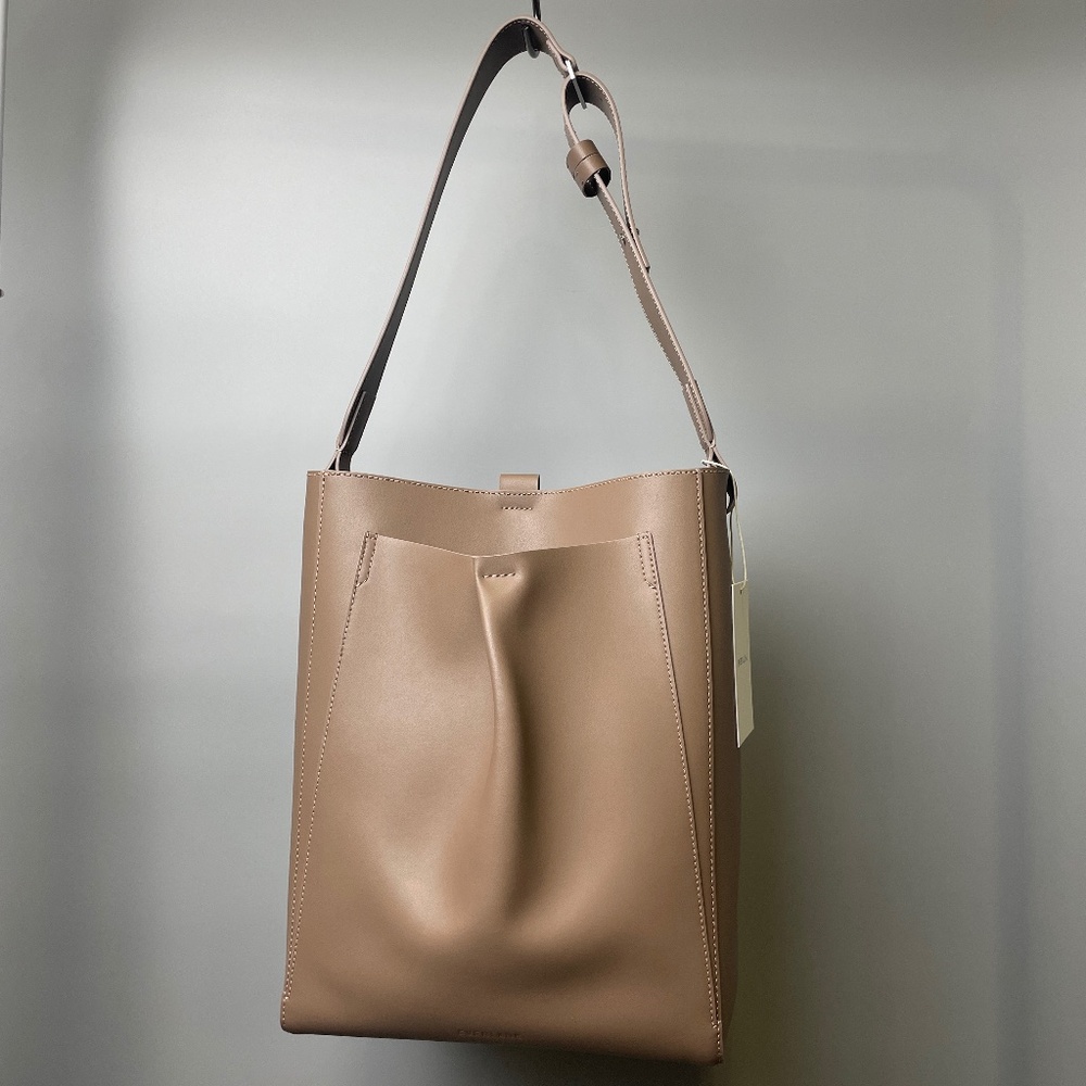 Everlane - NWT - The Studio Bag - Porcini Taupe